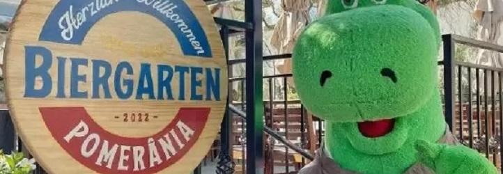 conheça o biergarten pomerânia, um restaurante com experiência alemã em pomerode