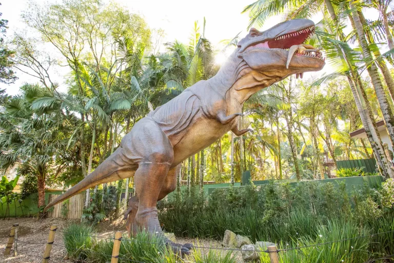 Imagem da Vila Encantada, parque que faz parte do circuito dos dinossauros