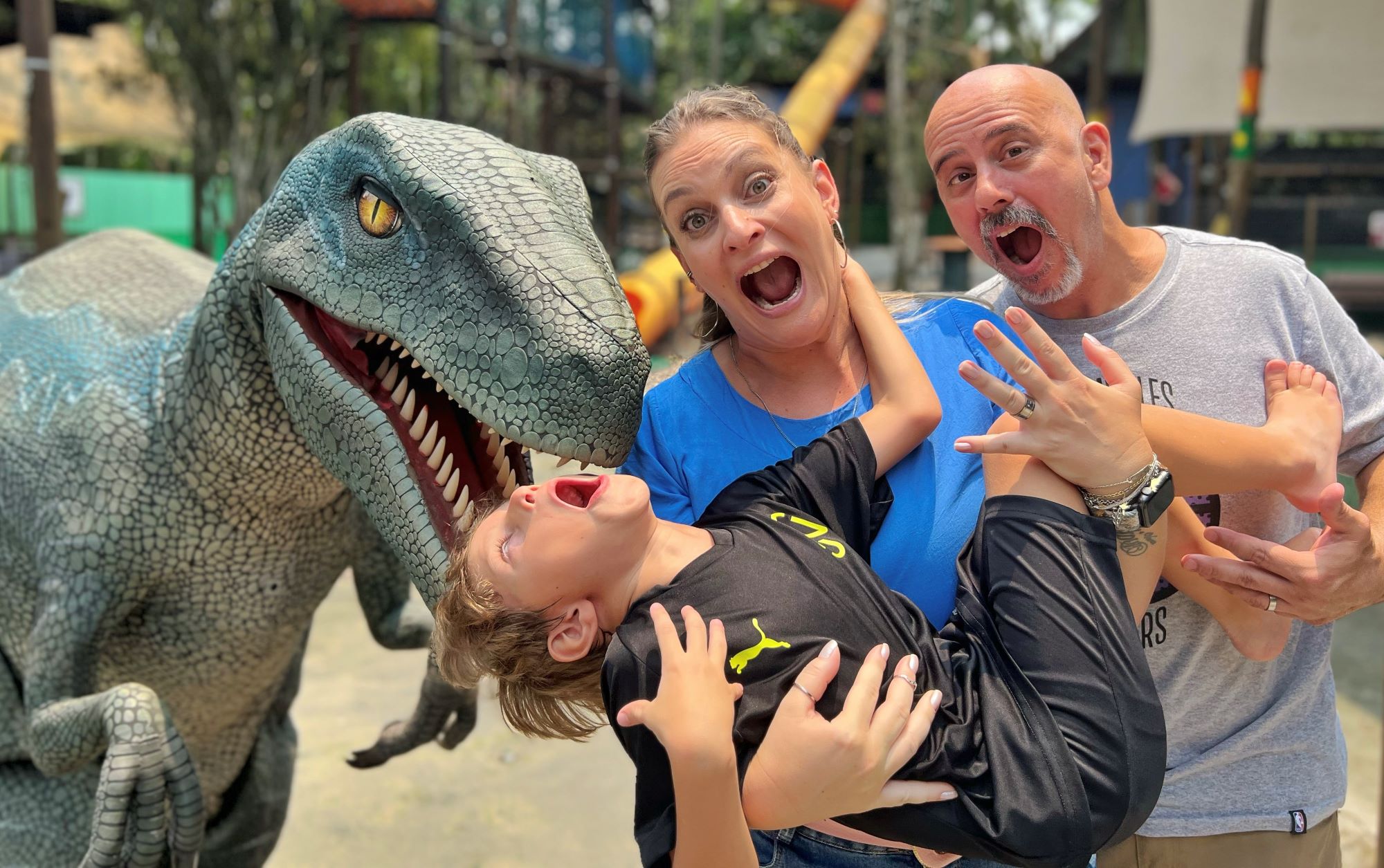 Familia feliz na Vila Encantada